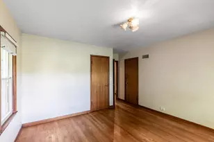 27 Pleasant Ave, Highwood, IL 60040 - Photo 16
