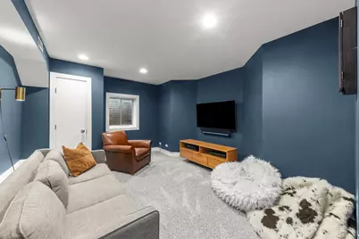 229 N Main Street, Glen Ellyn, IL 60137 - Photo 22