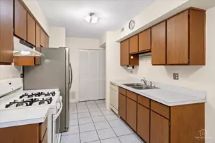 753 Moore Dr, Elk Grove Village, IL 60007 - Photo 12