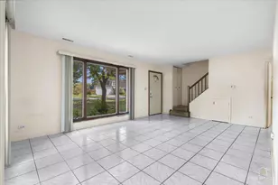 753 Moore Dr, Elk Grove Village, IL 60007 - Photo 6