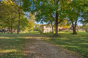 8955 Van Emmon Rd, Yorkville, IL 60560 - Photo 22