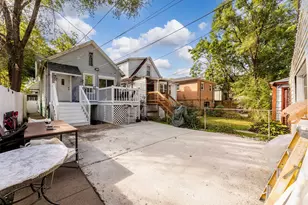 8031 S Woodlawn Ave, Chicago, IL 60619 - Photo 24