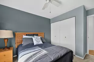 240 Iris Dr, Streamwood, IL 60107 - Photo 26