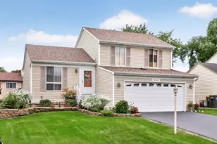 240 Iris Dr, Streamwood, IL 60107 - Photo 2