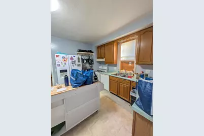 819 E Monroe Street, Bloomington, IL 61701 - Photo 4
