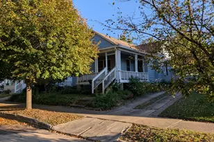 819 E Monroe St, Bloomington, IL 61701 - Photo 16
