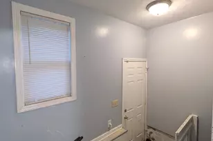 819 E Monroe St, Bloomington, IL 61701 - Photo 10