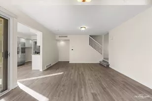 212 Boulder Hill Pass, Montgomery, IL 60538 - Photo 4