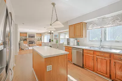 52 Darlington Drive, Hawthorn Woods, IL 60047 - Photo 4
