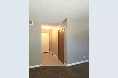 7069 Mullinshire Way, Machesney Park, IL 61115 - Photo 4