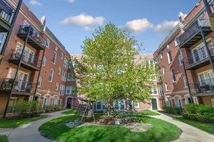 7730 N Ashland Ave, Chicago, IL 60626 - Photo 1