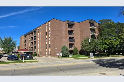 6330 Lincoln Avenue #4J, Morton Grove, IL 60053 - Photo 1