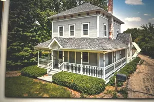 528 E Grant Hwy, Marengo, IL 60152 - Photo 2