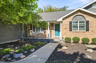 1222 Vantage Ln, Bourbonnais, IL 60914 - Photo 2