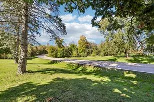 12302 Sunset Dr, Sycamore, IL 60178 - Photo 18