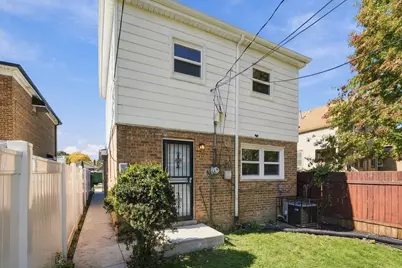 9061 S Parnell Avenue, Chicago, IL 60620 - Photo 6