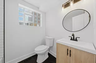 9061 S Parnell Ave, Chicago, IL 60620 - Photo 16