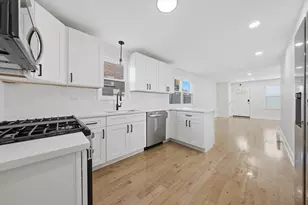 9061 S Parnell Ave, Chicago, IL 60620 - Photo 8