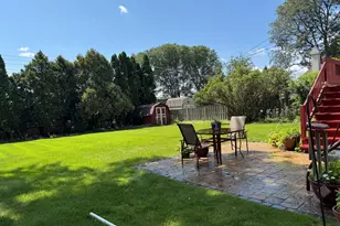 1205 E Ironwood Dr, Mount Prospect, IL 60056 - Photo 4