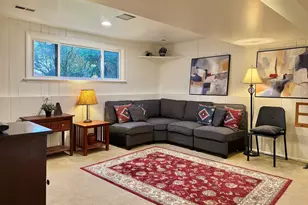 1205 E Ironwood Dr, Mount Prospect, IL 60056 - Photo 10