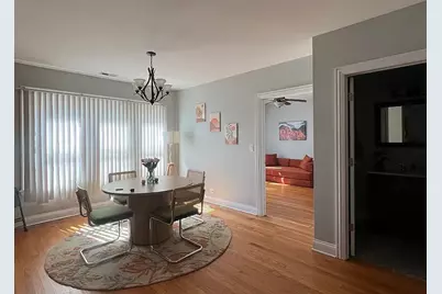 5726 N Mozart Street #2B, Chicago, IL 60659 - Photo 4