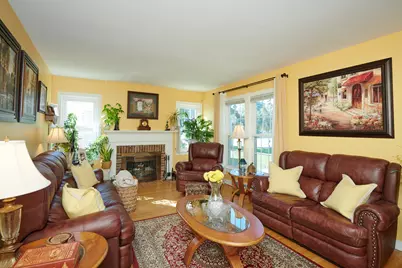 515 Preston Avenue, Elgin, IL 60120 - Photo 4