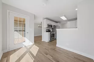 518 Harlowe Ln, Naperville, IL 60565 - Photo 10