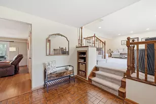 1363 E Kenilworth Ave, Palatine, IL 60074 - Photo 8