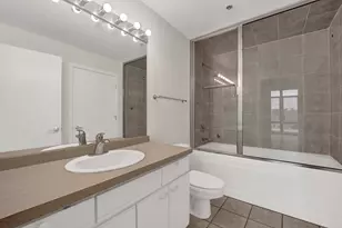 1525 S Sangamon St, Chicago, IL 60608 - Photo 16