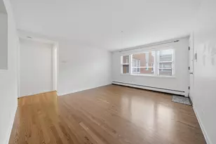 6927 W 64th Pl, Chicago, IL 60638 - Photo 8