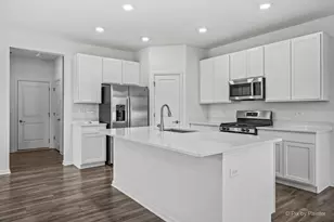 1303 Draper Rd, McHenry, IL 60050 - Photo 14