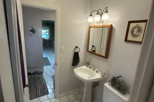 910 E Chestnut St, Pontiac, IL 61764 - Photo 8