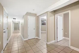 4851 S Prairie Ave, Chicago, IL 60615 - Photo 2