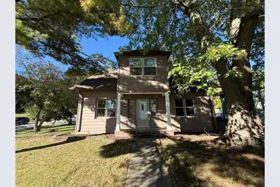 124 Hilltop Drive, Lake in the Hills, IL 60156 - Photo 1