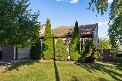 512 Lyon Drive #512, Buffalo Grove, IL 60089 - Photo 1