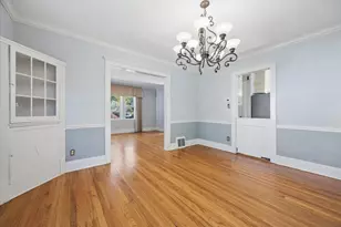 808 Howard St, Wheaton, IL 60187 - Photo 8