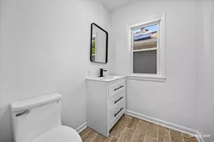 815 Fulton St, Aurora, IL 60505 - Photo 6