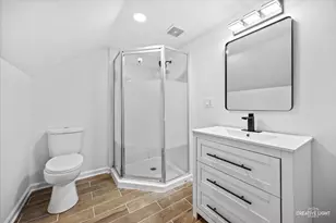 815 Fulton St, Aurora, IL 60505 - Photo 8