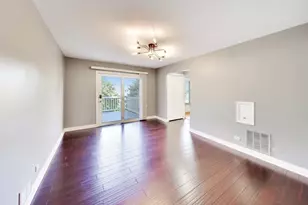 1000 E Ardyce Ln, Mount Prospect, IL 60056 - Photo 12