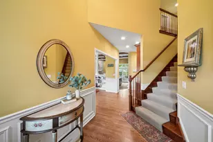 415 Ranch Rd, Wheaton, IL 60187 - Photo 2