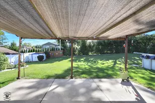 9101 Elm Cir, Hickory Hills, IL 60457 - Photo 22