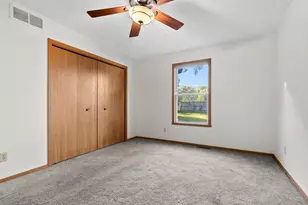 547 Logans Run, Machesney Park, IL 61115 - Photo 6