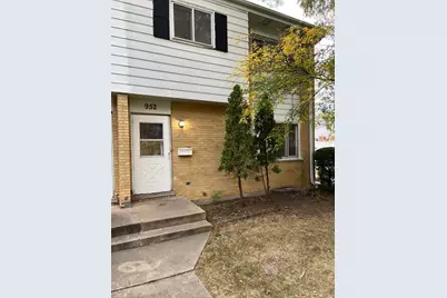 952 N Virginia Lane, Elmhurst, IL 60126 - Photo 2