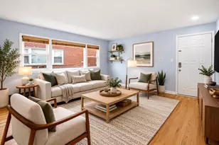 10154 Hartford Ct, Schiller Park, IL 60176 - Photo 2