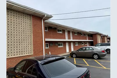 145 Dover Drive #14, Des Plaines, IL 60018 - Photo 2