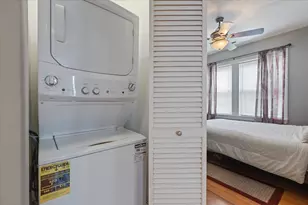 7050 N Damen Ave, Chicago, IL 60645 - Photo 16