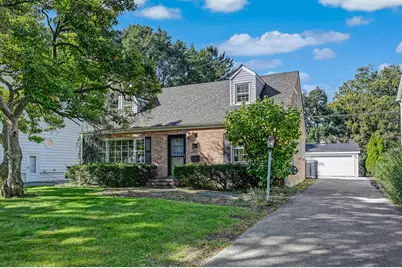 18 Oxford Avenue, Clarendon Hills, IL 60514 - Photo 2