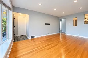 7052 W 64th Pl, Chicago, IL 60638 - Photo 8