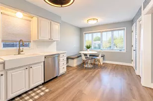 7052 W 64th Pl, Chicago, IL 60638 - Photo 4