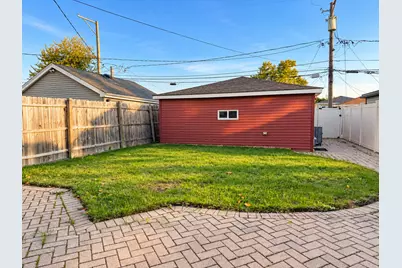 7052 W 64th Place, Chicago, IL 60638 - Photo 32